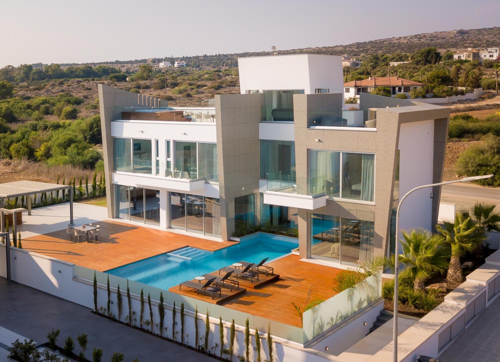 Seaview Luxury